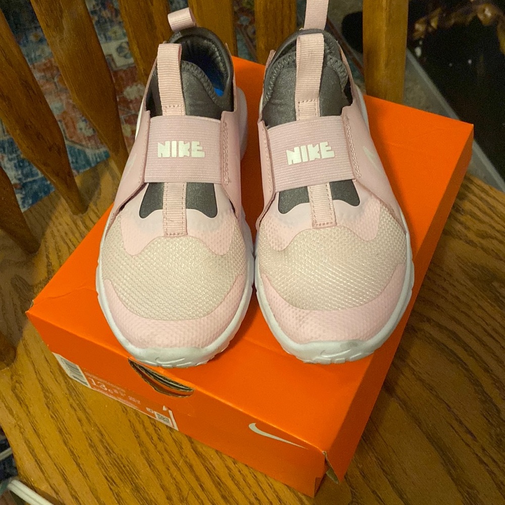 Nike Flex Runner size 13c